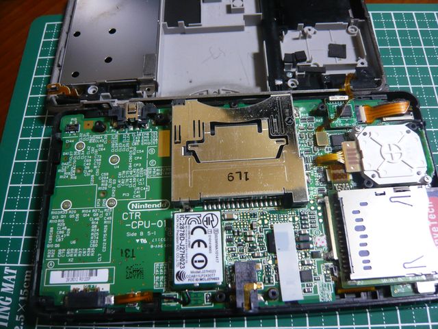 ニンテンドー3DS 壊れた電源コネクタを交換してみた USB充電端子 | まるむしアンテナ