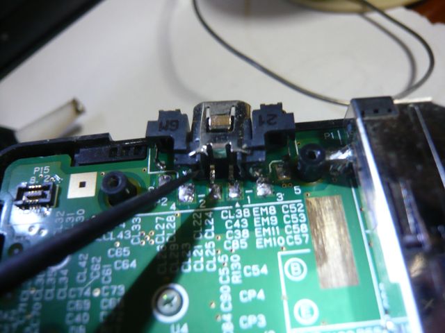 ニンテンドー3DS 壊れた電源コネクタを交換してみた USB充電端子 | まるむしアンテナ
